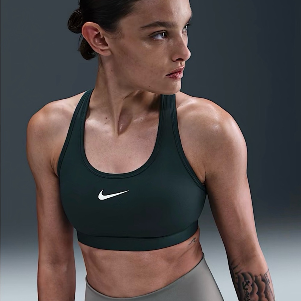 Nike Swoosh Womens Medium Padded Racerback Medium Support Sports Bra Seaweed
